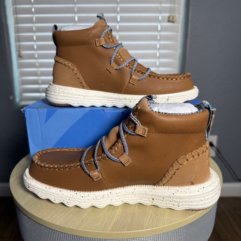 Hey Dude Reyes Boot Leather, Tobacco Brown, W7